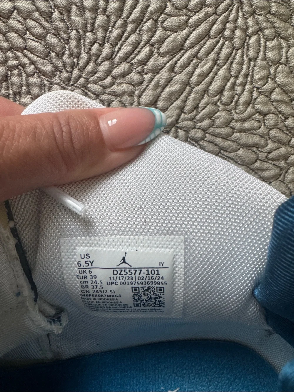 Jordan MVP (GS) Kids White and Blue High-Top Sneakers